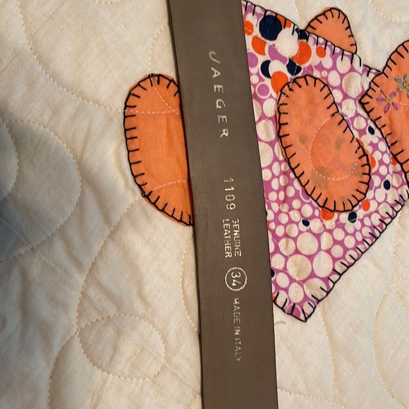 Brown leather belt - Picture 3 of 4